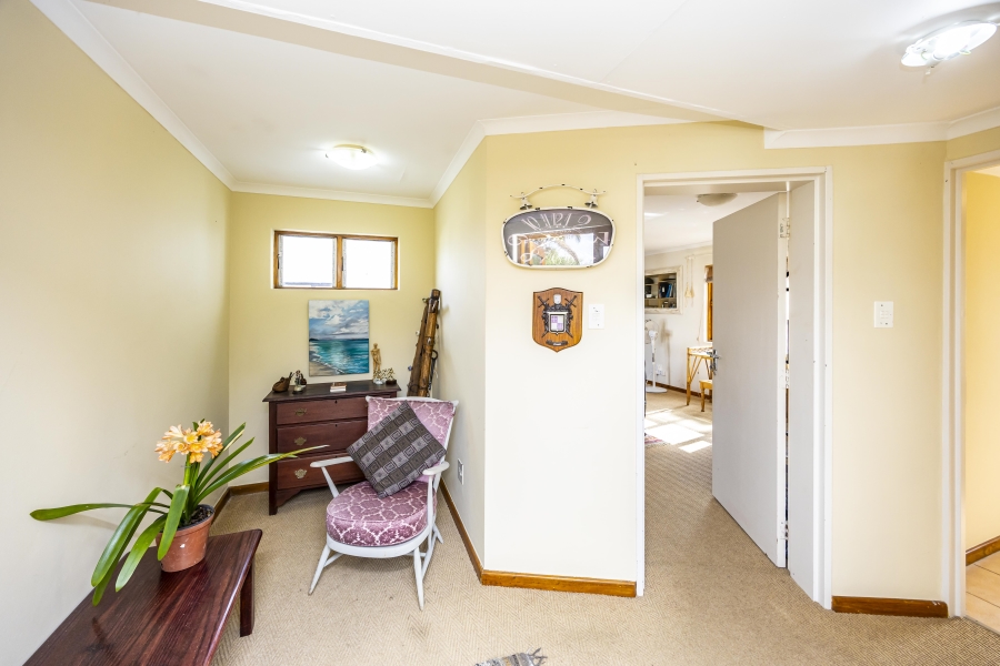 4 Bedroom Property for Sale in Bonza Bay Eastern Cape